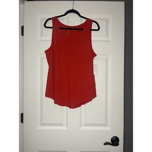 New York and Co sleeveless Scoop Neck Round Hem Tank Top  red large NWT